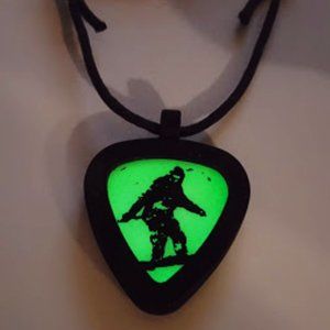 Bigfoot Glow In The Dark Pickbandz Real Guitar Pick Unisex Necklace